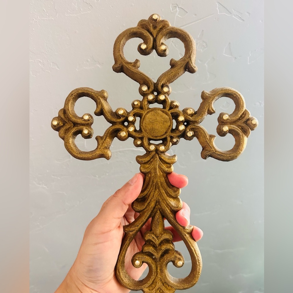 Heart Iron Wall Cross - Picture 3 of 8